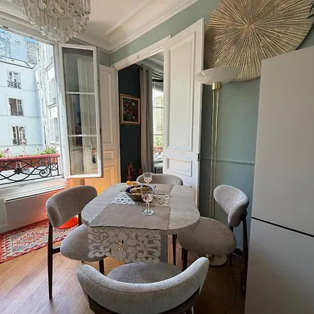 Stylish And Private Setting Rue Des Martyrs, 9th Arrondissement Daire Paris